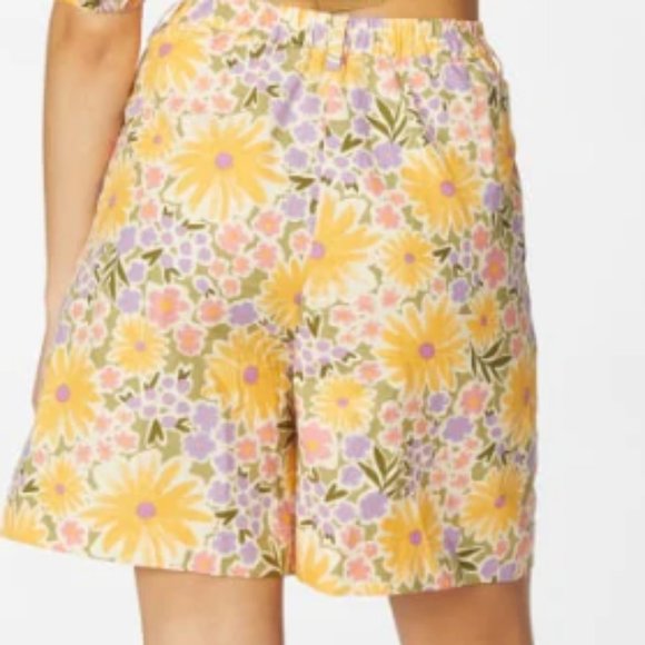Princess Highway "Donna" Floral Shorts - Picture 3 of 6